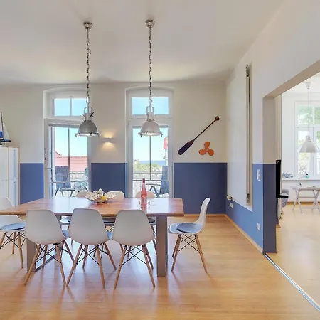 Zum Weissen Roessl App Strandkoje