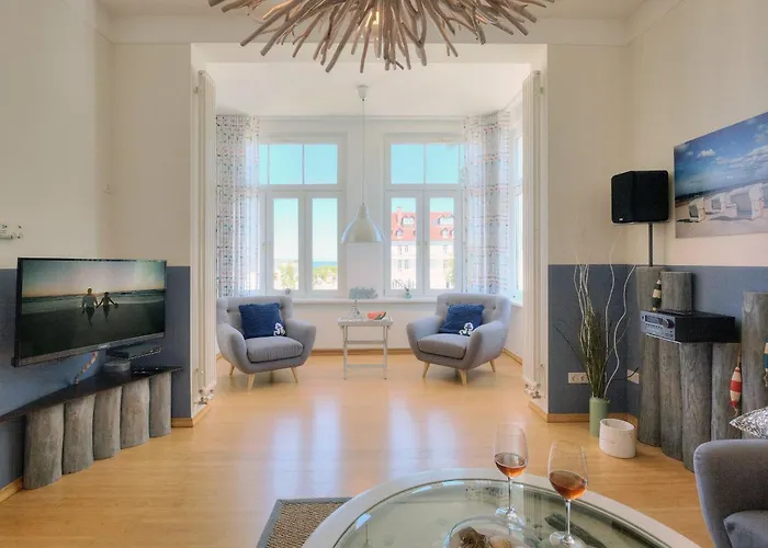 Zum Weissen Roessl App Strandkoje *