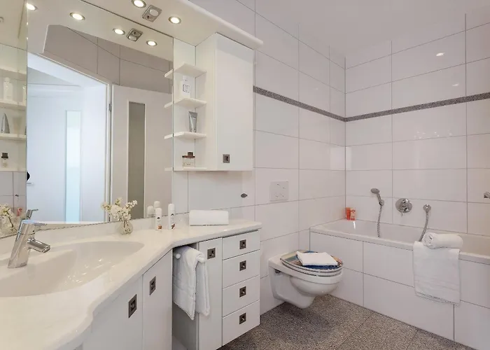 Zum Weissen Roessl App Strandkoje * Heringsdorf (Usedom)