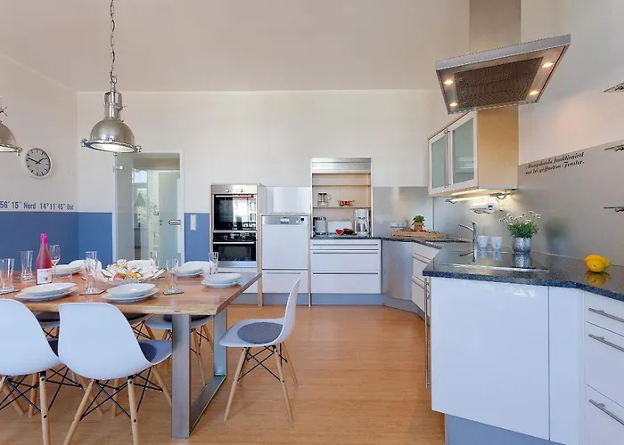 Zum Weissen Roessl App Strandkoje * Heringsdorf (Usedom)